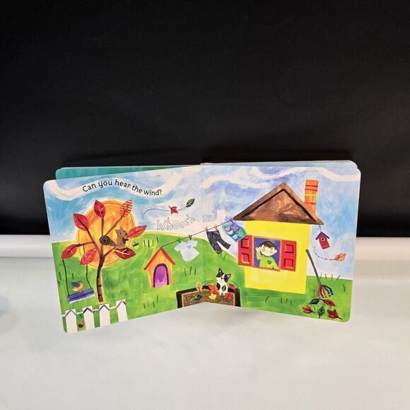 Lot of 2 Toddler Board Books - What Makes a Rainbow And Hello, World! Weather - Picture 9 of 10